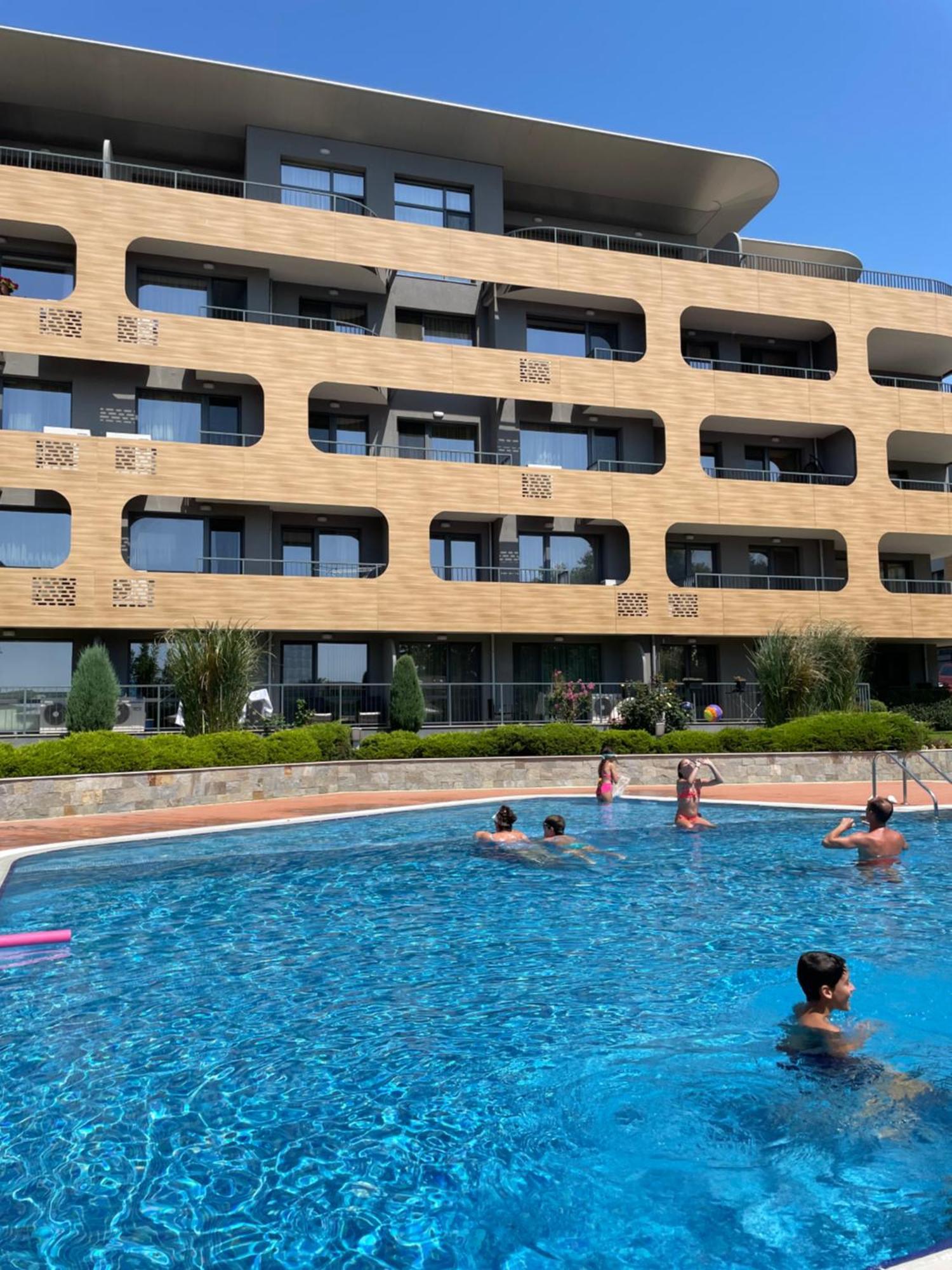 Nobile Apartment - Coral Residence Complex With Parking & Pool Warna Zewnętrze zdjęcie